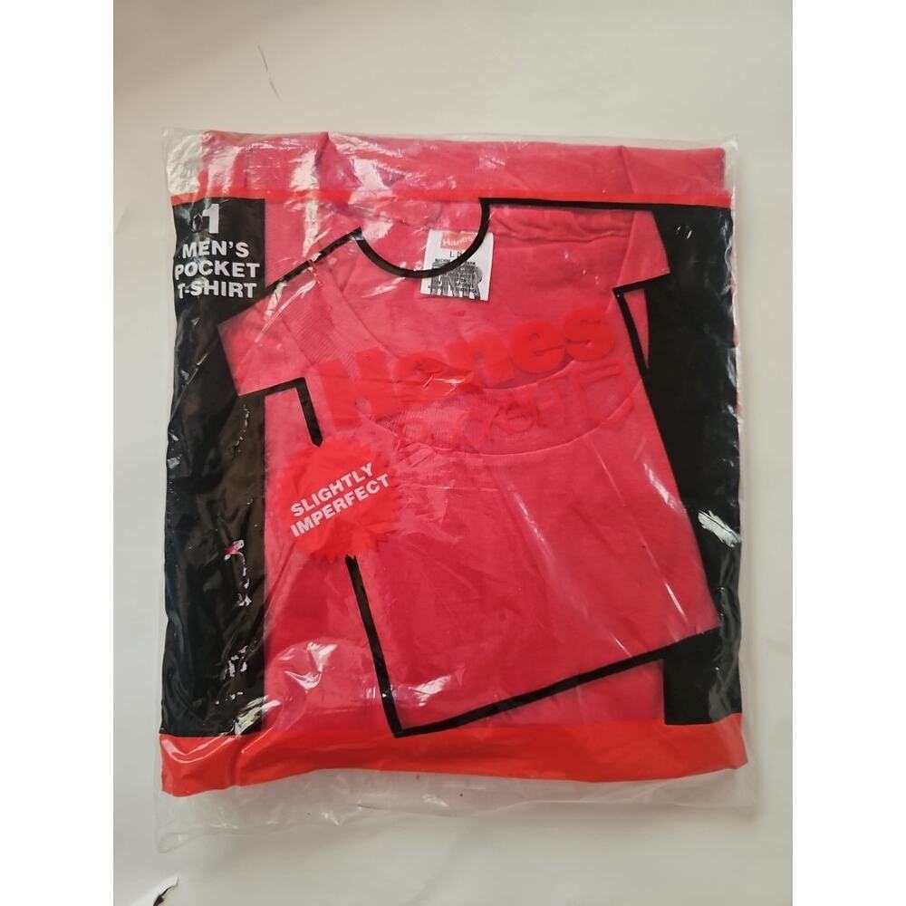 Vintage 1987 Hanes Pocket T-Shirt Cotton USA Single Stitch L VTG Red . Irregula